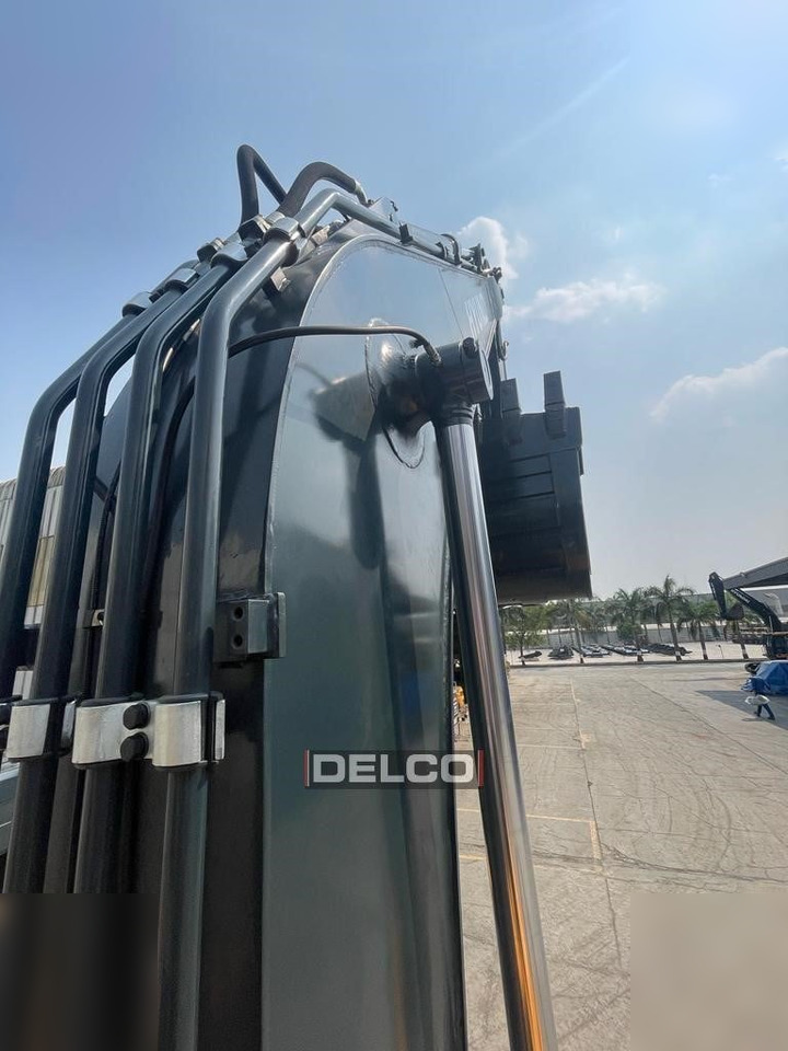 HYUNDAI ROBEX 215L SMART - Koparka gąsienicowa: zdjęcie 4 HYUNDAI ROBEX 215L SMART - Koparka gąsienicowa: zdjęcie 4