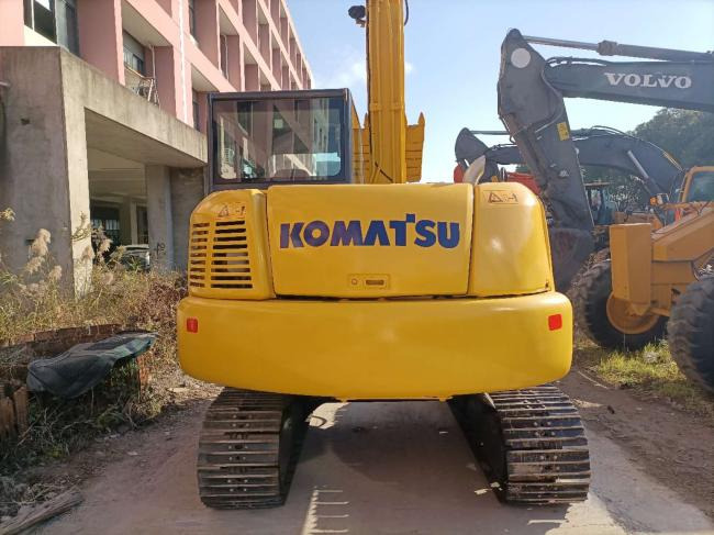 Komatsu PC70 - Minikoparka: zdjęcie 4 Komatsu PC70 - Minikoparka: zdjęcie 4