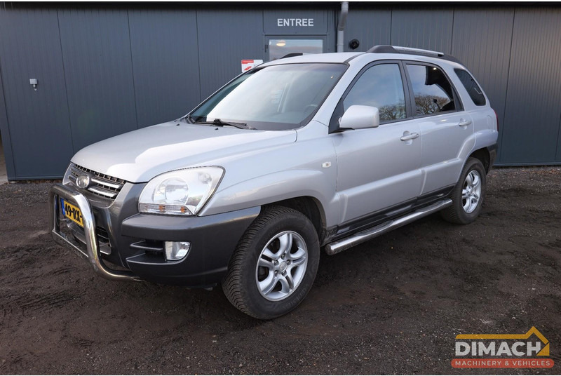 Kia Sportage 1.9L benzine - NL auto - winterbanden - apk 20-7-26 - SUV: zdjęcie 1 Kia Sportage 1.9L benzine - NL auto - winterbanden - apk 20-7-26 - SUV: zdjęcie 1