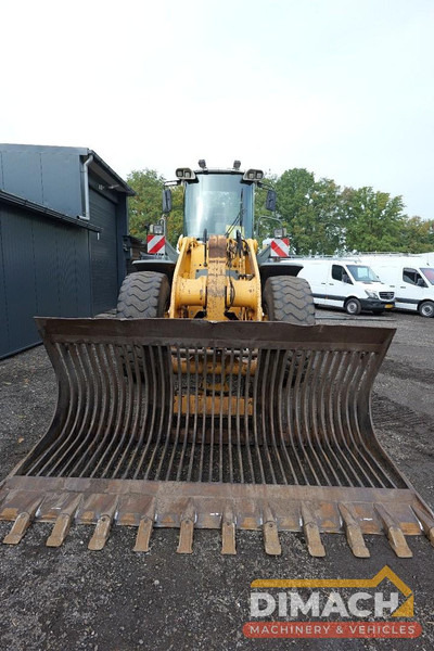 Liebherr L556 Like new!! Airco, quick coupler, skeleton bucket with teeths - Ładowarka: zdjęcie 4 Liebherr L556 Like new!! Airco, quick coupler, skeleton bucket with teeths - Ładowarka: zdjęcie 4