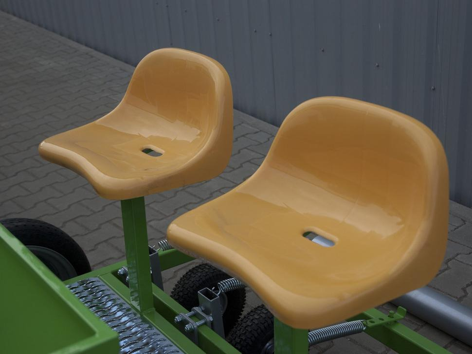 Bomet Zwiebel, Knoblauch Pflanzmaschine / Onion, garlic planter / Planteuse d'oignons et d'ail / Piantatrice per cipolla, aglio / Cebolla, ajo Sembradora / Сажалка для лука, чеснока / Sadzarka do cebuli - Maszyna do siewu i sadzenia: zdjęcie 3 Bomet Zwiebel, Knoblauch Pflanzmaschine / Onion, garlic planter / Planteuse d'oignons et d'ail / Piantatrice per cipolla, aglio / Cebolla, ajo Sembradora / Сажалка для лука, чеснока / Sadzarka do cebuli - Maszyna do siewu i sadzenia: zdjęcie 3