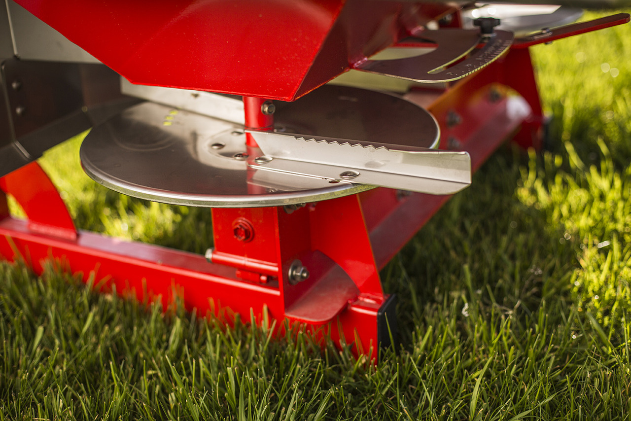 WOPROL Düngerstreuer / Fertilizer spreader / Epandeur d'engrais / Rozsiewacz nawozów 600 kg - Rozsiewacz nawozów: zdjęcie 3 WOPROL Düngerstreuer / Fertilizer spreader / Epandeur d'engrais / Rozsiewacz nawozów 600 kg - Rozsiewacz nawozów: zdjęcie 3