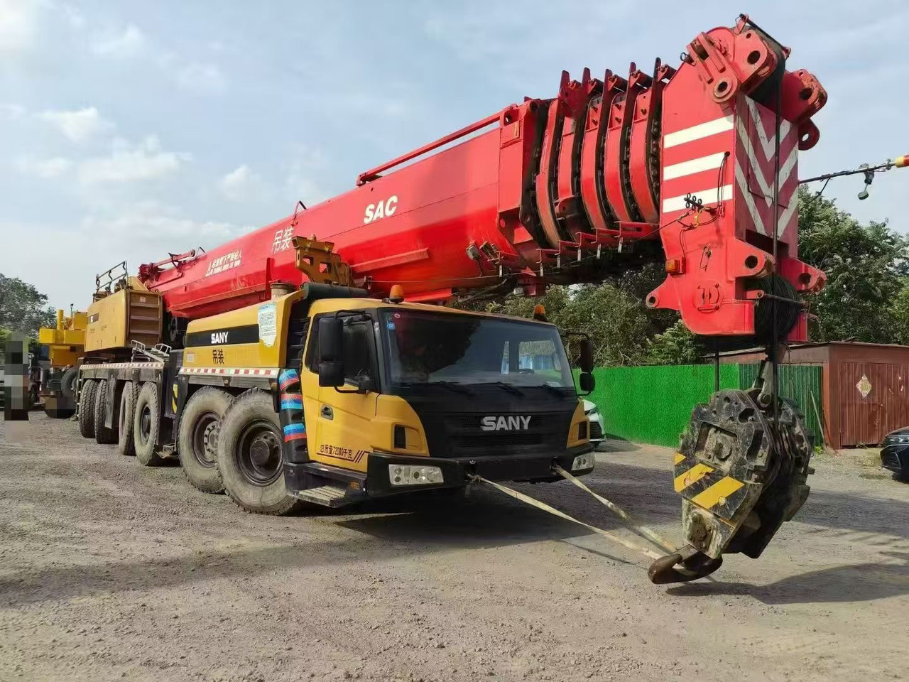 SANY SANY SANY - Żuraw szosowo-terenowy: zdjęcie 1 SANY SANY SANY - Żuraw szosowo-terenowy: zdjęcie 1