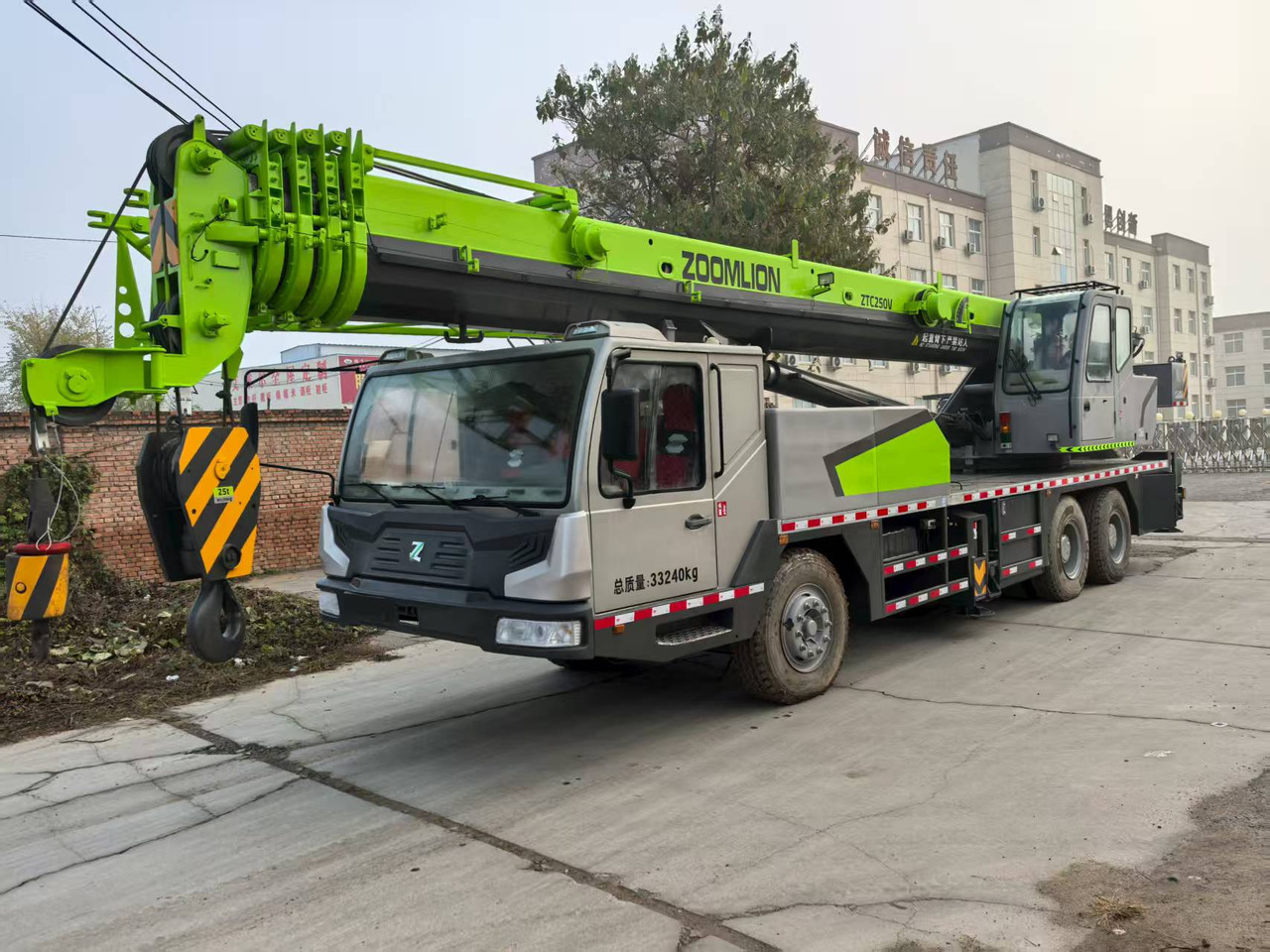 ZOOMLION ZTC250V - Dźwig samojezdny: zdjęcie 1 ZOOMLION ZTC250V - Dźwig samojezdny: zdjęcie 1