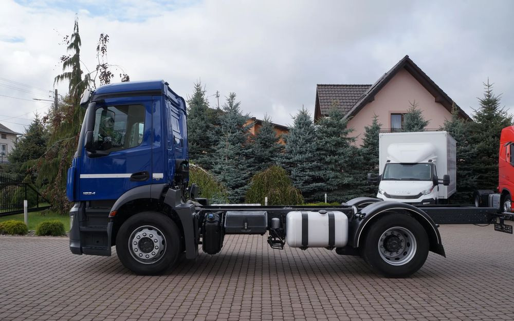 Mercedes-Benz ANTOS 1824 ACTROS EURO 6 RAMA DO ZABUDOWY ROZSTAW OSI 3.80M ANTOS 1830 1827 - Samochód ciężarowe pod zabudowę: zdjęcie 4 Mercedes-Benz ANTOS 1824 ACTROS EURO 6 RAMA DO ZABUDOWY ROZSTAW OSI 3.80M ANTOS 1830 1827 - Samochód ciężarowe pod zabudowę: zdjęcie 4