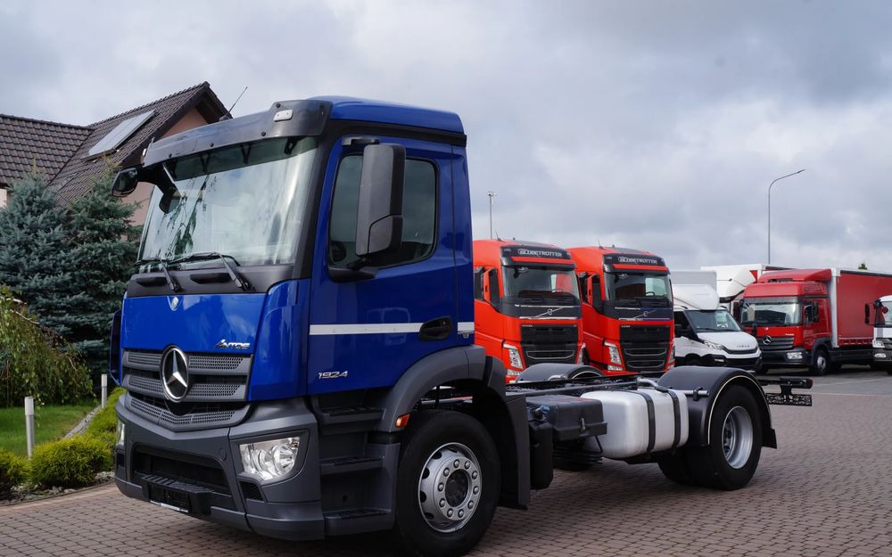 Mercedes-Benz ANTOS 1824 ACTROS EURO 6 RAMA DO ZABUDOWY ROZSTAW OSI 3.80M ANTOS 1830 1827 - Samochód ciężarowe pod zabudowę: zdjęcie 1 Mercedes-Benz ANTOS 1824 ACTROS EURO 6 RAMA DO ZABUDOWY ROZSTAW OSI 3.80M ANTOS 1830 1827 - Samochód ciężarowe pod zabudowę: zdjęcie 1