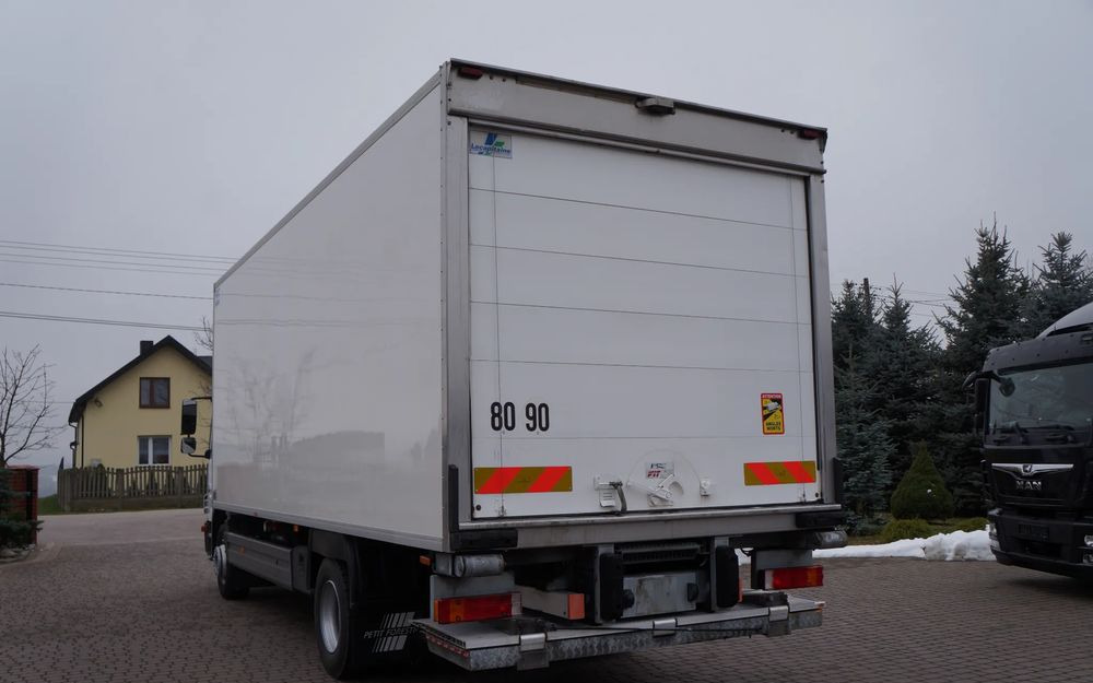 Mercedes-Benz ATEGO 1318 EURO 5 132 TYS KM CHŁODNIA CARRIER 750 WINDA - Samochód ciężarowy chłodnia: zdjęcie 4 Mercedes-Benz ATEGO 1318 EURO 5 132 TYS KM CHŁODNIA CARRIER 750 WINDA - Samochód ciężarowy chłodnia: zdjęcie 4
