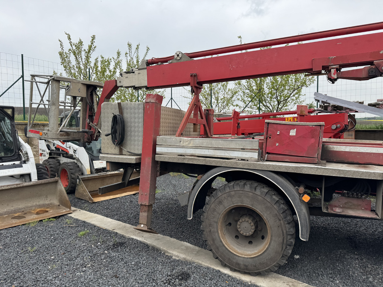 MAN 8-163 / 4X4 / PODNOŚNIK KOSZOWY / NISKI PRZEBIEG - Samochod ciężarowy z HDS: zdjęcie 4 MAN 8-163 / 4X4 / PODNOŚNIK KOSZOWY / NISKI PRZEBIEG - Samochod ciężarowy z HDS: zdjęcie 4