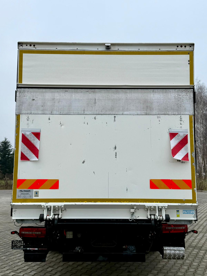 MAN TGM 15.290 / IZOTERMA / WINDA / 18 PALET / AUTOMAT / SYPIALKA / - Ciężarówka izotermiczna: zdjęcie 5 MAN TGM 15.290 / IZOTERMA / WINDA / 18 PALET / AUTOMAT / SYPIALKA / - Ciężarówka izotermiczna: zdjęcie 5