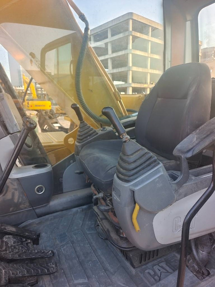 Koparka gąsienicowa CAT 320 D: zdjęcie 21