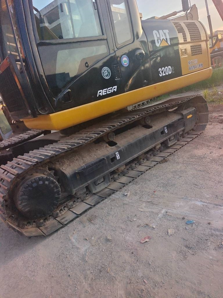 Koparka gąsienicowa CAT 320 D: zdjęcie 16