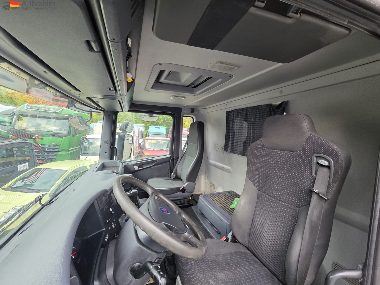 Scania R560 | 6x4 | V8 | Blatt Blatt | Schaltgetriebe |Kipphydraulik | Klima | Trommelbremse| 3 Pedals - Ciągnik siodłowy: zdjęcie 3 Scania R560 | 6x4 | V8 | Blatt Blatt | Schaltgetriebe |Kipphydraulik | Klima | Trommelbremse| 3 Pedals - Ciągnik siodłowy: zdjęcie 3