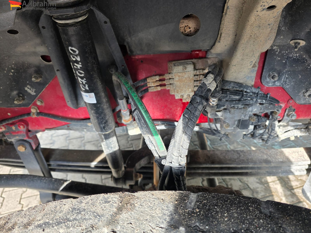 Scania R560 | 6x4 | V8 | Blatt Blatt | Schaltgetriebe | Kipphydraulik | Klima | Trommelbremse| 3 Pedals - Ciągnik siodłowy: zdjęcie 5 Scania R560 | 6x4 | V8 | Blatt Blatt | Schaltgetriebe | Kipphydraulik | Klima | Trommelbremse| 3 Pedals - Ciągnik siodłowy: zdjęcie 5