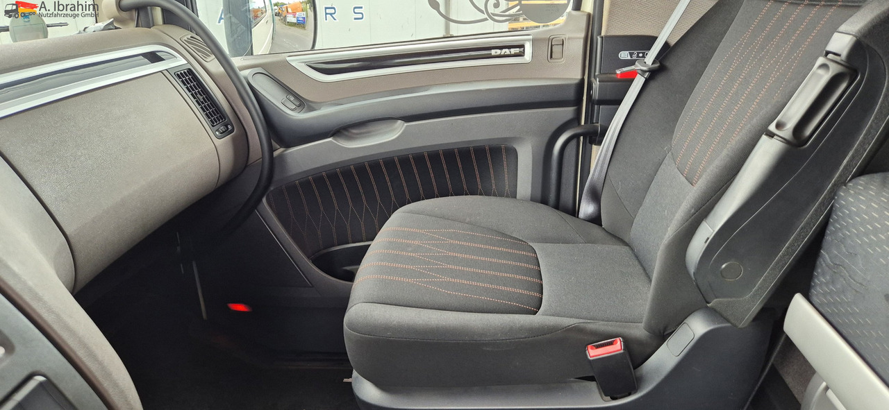 Daf XF 450 FAR Edscha Liftachse auch als Komplettzug !! - Samochód ciężarowy plandeka: zdjęcie 2 Daf XF 450 FAR Edscha Liftachse auch als Komplettzug !! - Samochód ciężarowy plandeka: zdjęcie 2