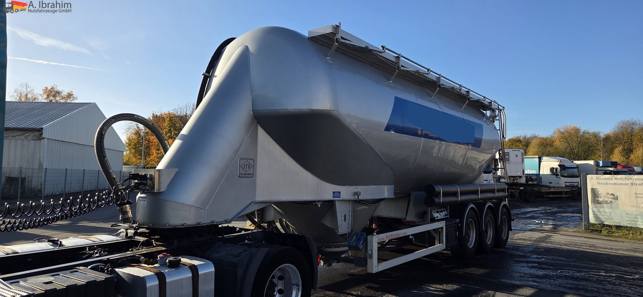 Feldbinder EUT 40.3 Liftachse, Scheibenbremse Topzustand | einsatzbereit - Naczepa silos: zdjęcie 1 Feldbinder EUT 40.3 Liftachse, Scheibenbremse Topzustand | einsatzbereit - Naczepa silos: zdjęcie 1