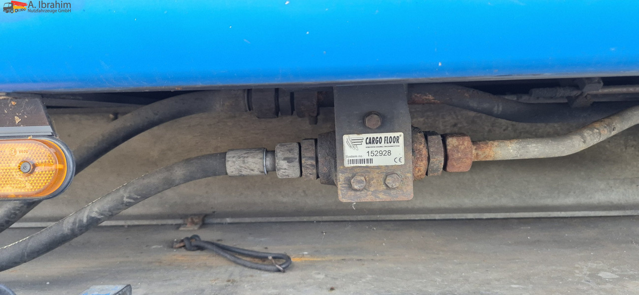 Kraker CF-Z schlammdicht, deutscher Auflieger - Naczepa z ruchomą podłogą: zdjęcie 4 Kraker CF-Z schlammdicht, deutscher Auflieger - Naczepa z ruchomą podłogą: zdjęcie 4