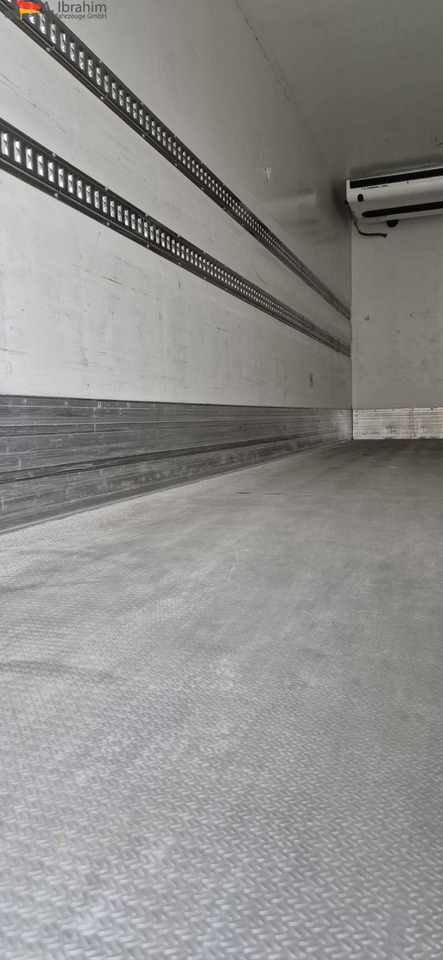 Mercedes-Benz 1830L Thermoking UT1200 - Samochód ciężarowy chłodnia: zdjęcie 3 Mercedes-Benz 1830L Thermoking UT1200 - Samochód ciężarowy chłodnia: zdjęcie 3