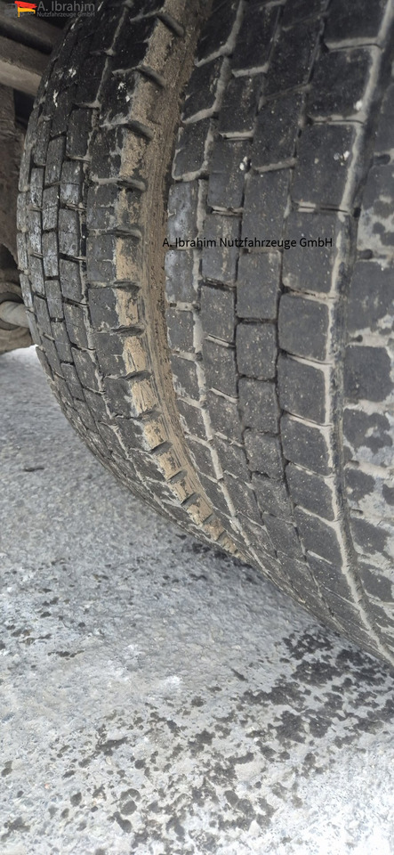 Mercedes-Benz 817 Möbelkoffer - Dostawczy kontener: zdjęcie 5 Mercedes-Benz 817 Möbelkoffer - Dostawczy kontener: zdjęcie 5