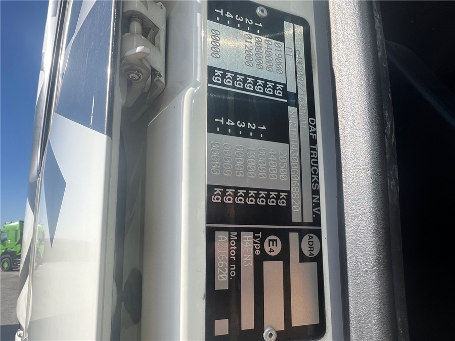 DAF XF 105 460 DAF XF 105 460: zdjęcie 15 DAF XF 105 460 DAF XF 105 460: zdjęcie 15