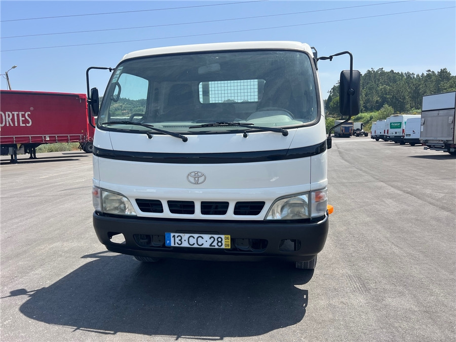 TOYOTA DYNA - Wywrotka: zdjęcie 3 TOYOTA DYNA - Wywrotka: zdjęcie 3