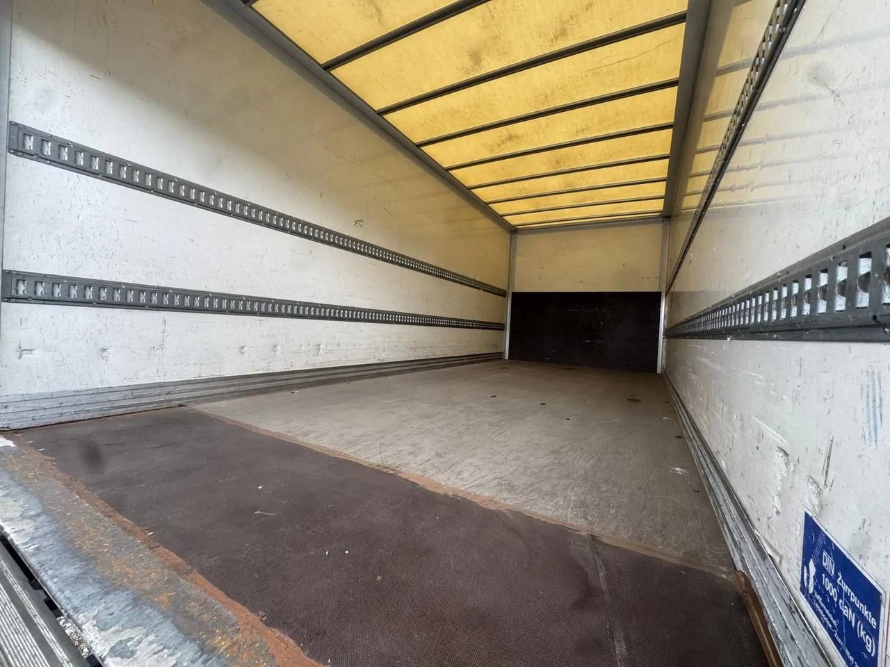 IVECO EUROCARGO 75E19P - Samochód ciężarowe pod zabudowę: zdjęcie 4 IVECO EUROCARGO 75E19P - Samochód ciężarowe pod zabudowę: zdjęcie 4