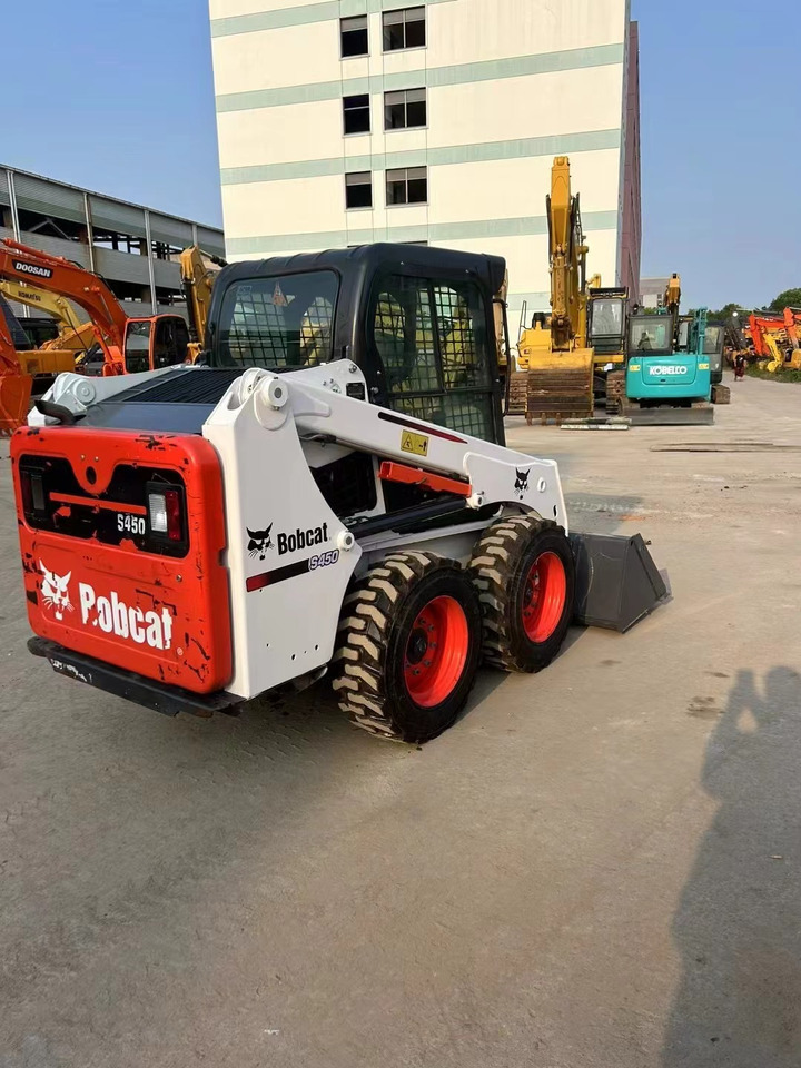 Bobcat S450 - Miniładowarka: zdjęcie 2 Bobcat S450 - Miniładowarka: zdjęcie 2
