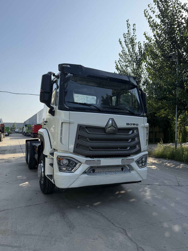 HOWO 6x4 - Ciągnik siodłowy: zdjęcie 2 HOWO 6x4 - Ciągnik siodłowy: zdjęcie 2