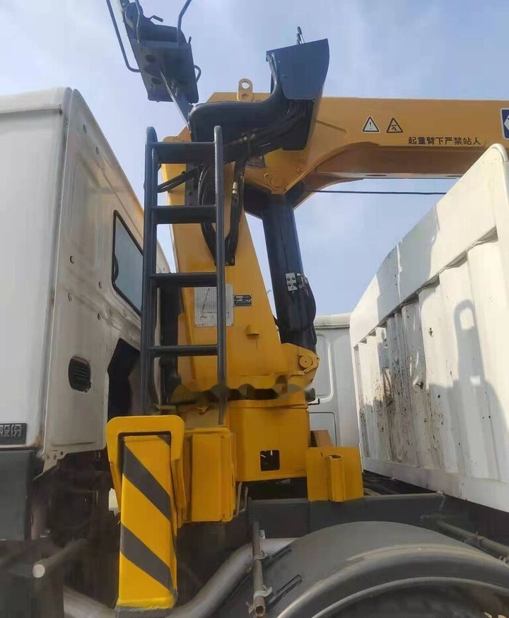 Howo 371 - Wywrotka, Samochod ciężarowy z HDS: zdjęcie 2 Howo 371 - Wywrotka, Samochod ciężarowy z HDS: zdjęcie 2