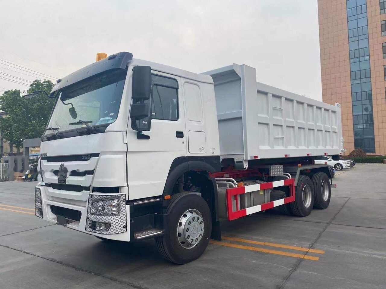 Howo 371 - Wywrotka: zdjęcie 5 Howo 371 - Wywrotka: zdjęcie 5