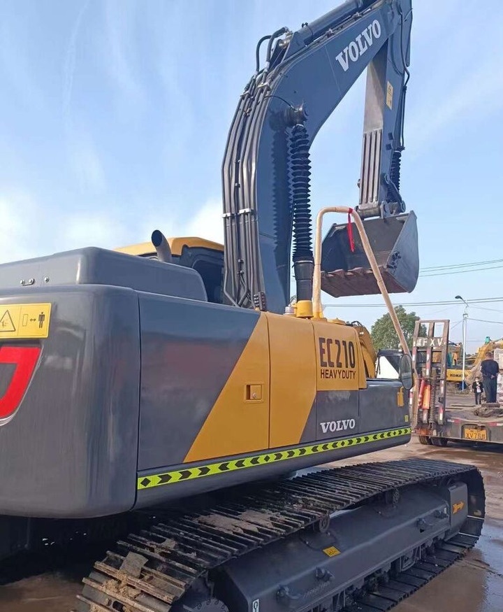 Volvo EC210 - Koparka gąsienicowa: zdjęcie 4 Volvo EC210 - Koparka gąsienicowa: zdjęcie 4