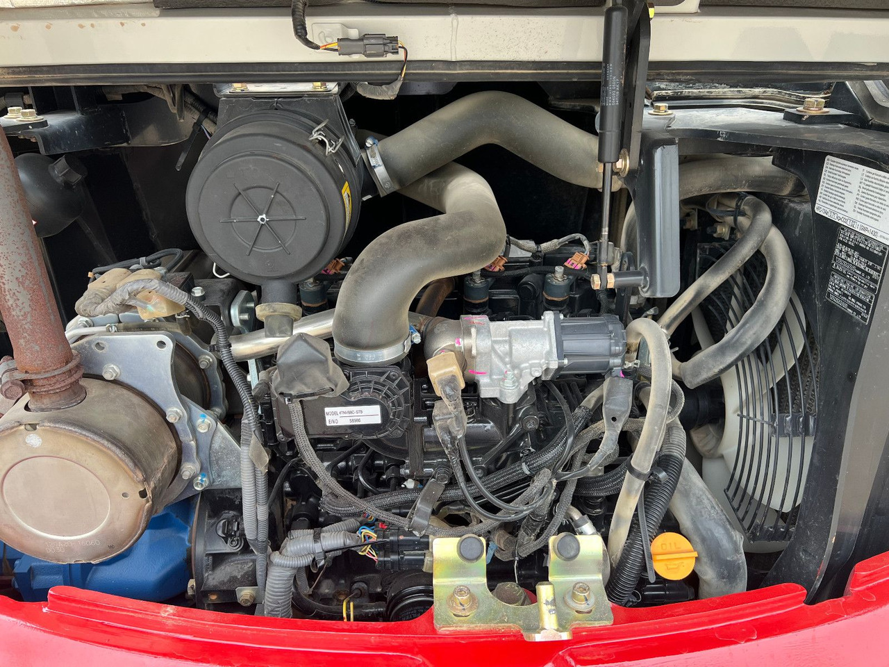 Takeuchi TB 240 DPF V4 - Minikoparka: zdjęcie 3 Takeuchi TB 240 DPF V4 - Minikoparka: zdjęcie 3