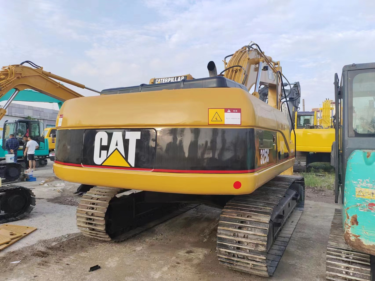 CATERPILLAR 325C - Koparka gąsienicowa: zdjęcie 5 CATERPILLAR 325C - Koparka gąsienicowa: zdjęcie 5