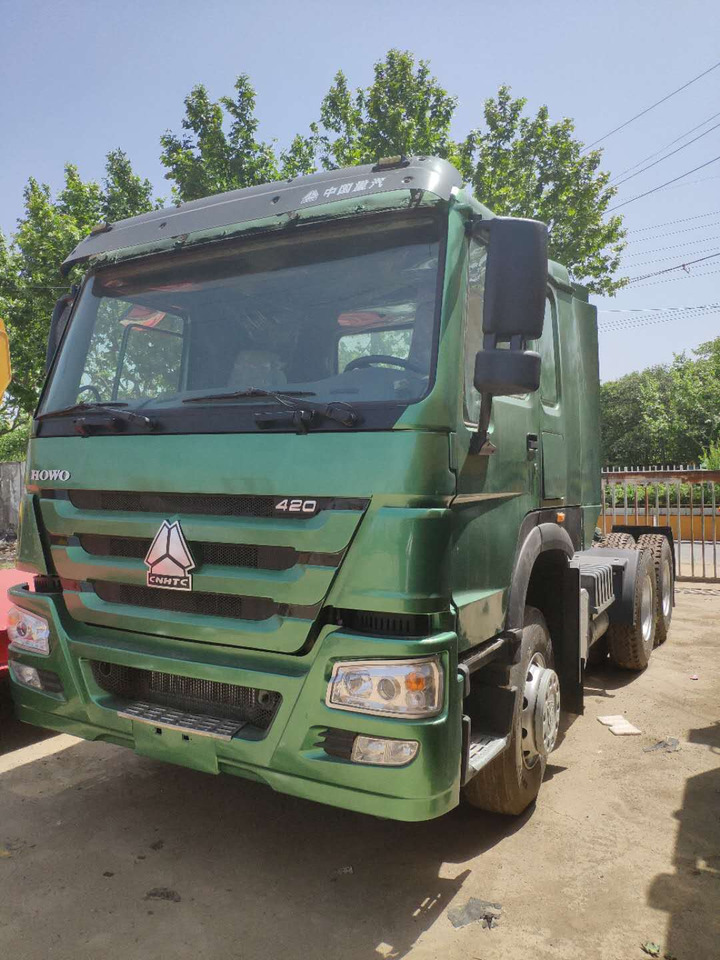 HOWO 420 - Ciągnik siodłowy: zdjęcie 2 HOWO 420 - Ciągnik siodłowy: zdjęcie 2