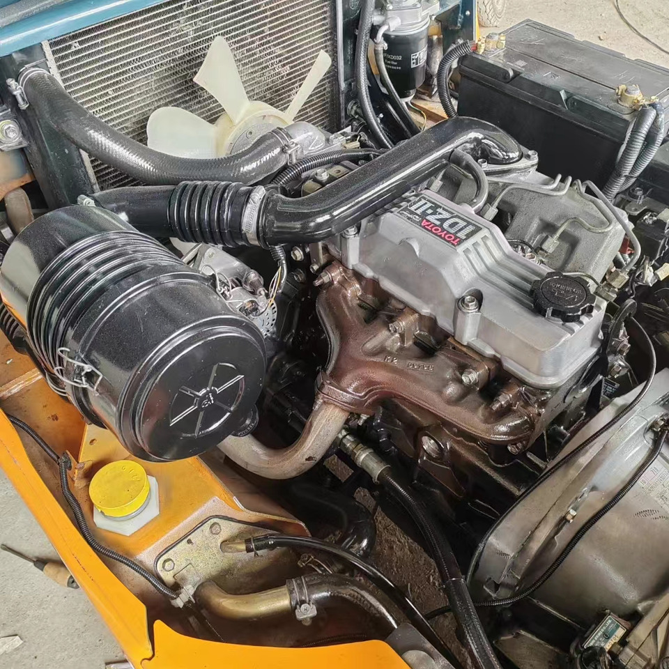 TOYOTA FD30 - Wózek widłowy diesel: zdjęcie 4 TOYOTA FD30 - Wózek widłowy diesel: zdjęcie 4