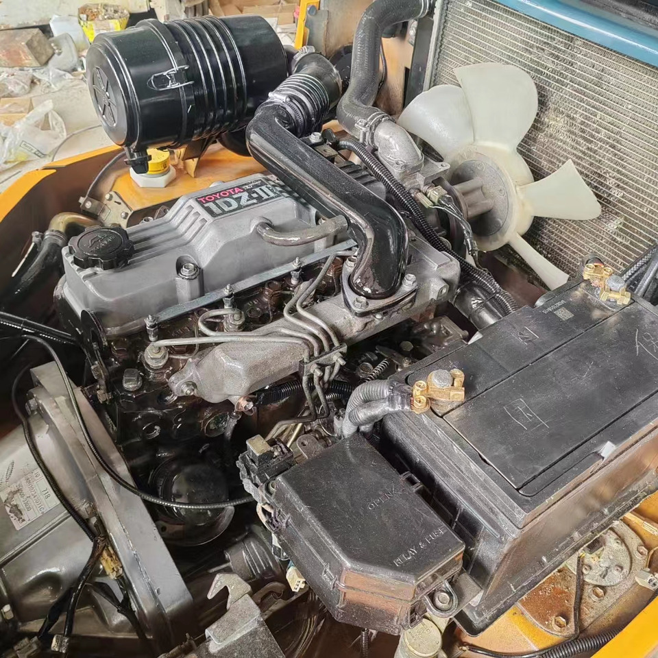 TOYOTA FD30 - Wózek widłowy diesel: zdjęcie 5 TOYOTA FD30 - Wózek widłowy diesel: zdjęcie 5