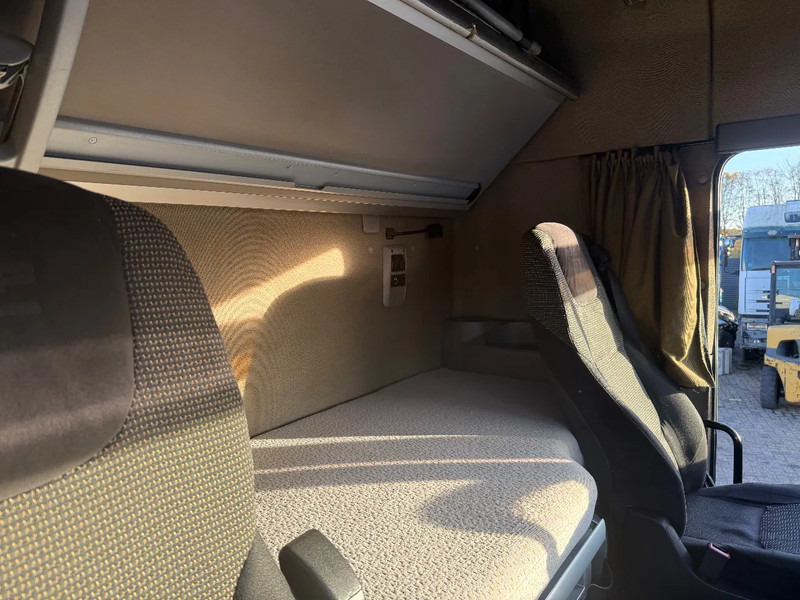 DAF XF 105.460 Tractor unit DAF XF 105.460 Tractor unit: zdjęcie 15 DAF XF 105.460 Tractor unit DAF XF 105.460 Tractor unit: zdjęcie 15