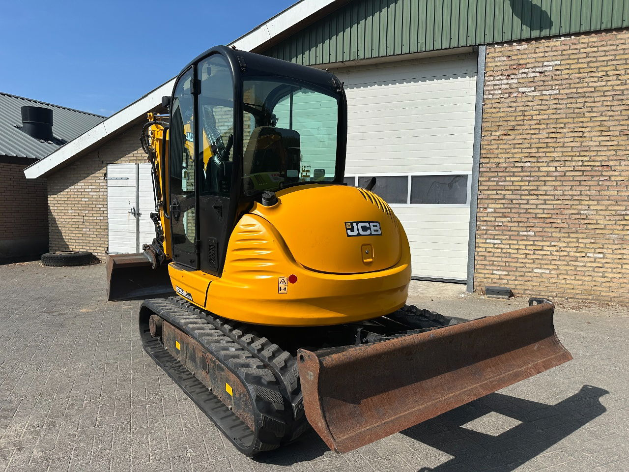 JCB 8050 - Minikoparka: zdjęcie 4 JCB 8050 - Minikoparka: zdjęcie 4