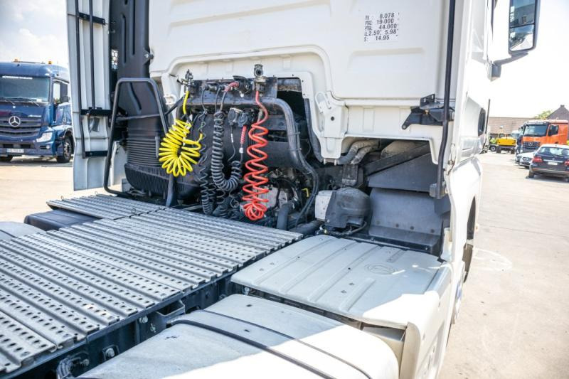 MAN TGX 18.480 XLX BLS+INTARDER - Ciągnik siodłowy: zdjęcie 5 MAN TGX 18.480 XLX BLS+INTARDER - Ciągnik siodłowy: zdjęcie 5
