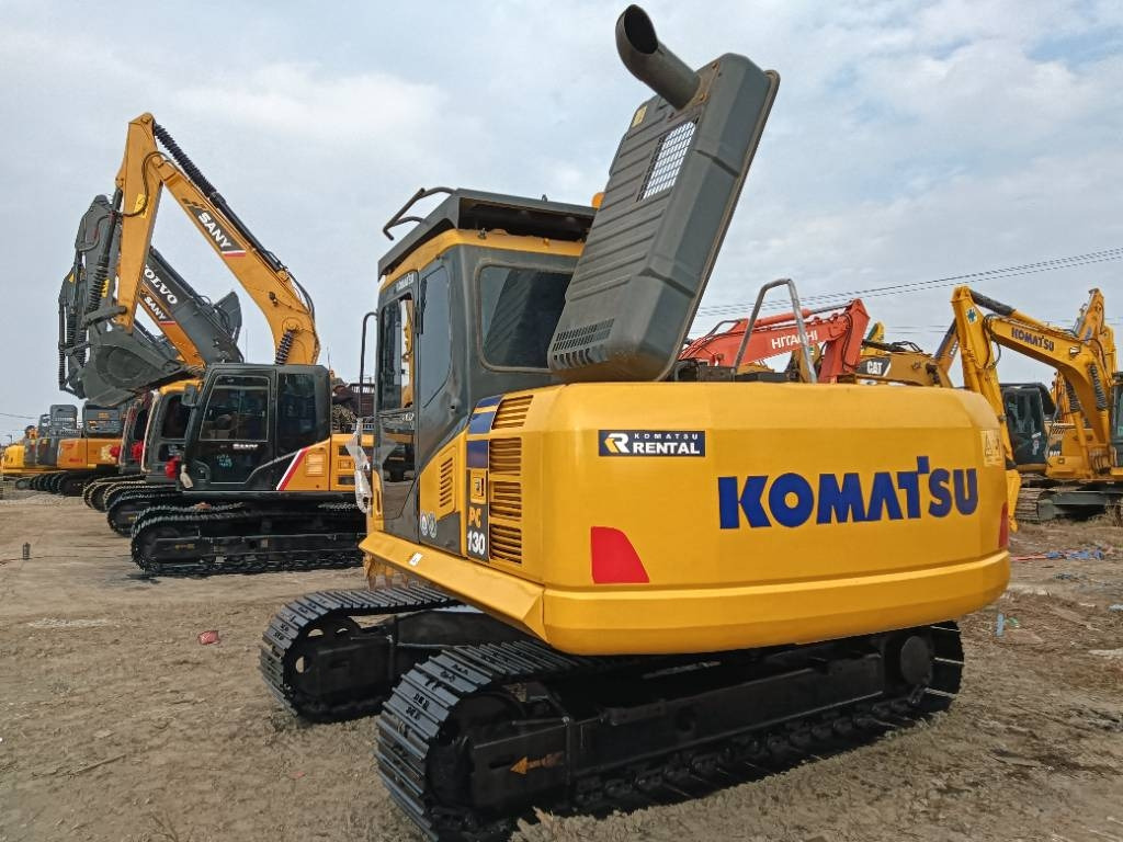 Komatsu PC 130 - Koparka gąsienicowa: zdjęcie 1 Komatsu PC 130 - Koparka gąsienicowa: zdjęcie 1