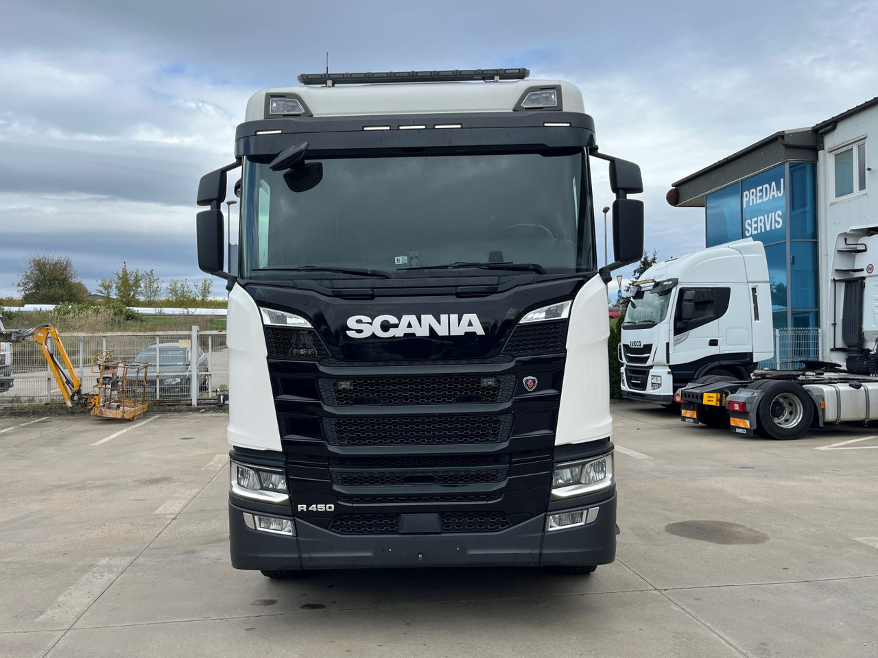 SCANIA R450, 2018, PALFINGER PK 22002 +RC - Samochód ciężarowy skrzyniowy/ Platforma, Samochod ciężarowy z HDS: zdjęcie 2 SCANIA R450, 2018, PALFINGER PK 22002 +RC - Samochód ciężarowy skrzyniowy/ Platforma, Samochod ciężarowy z HDS: zdjęcie 2