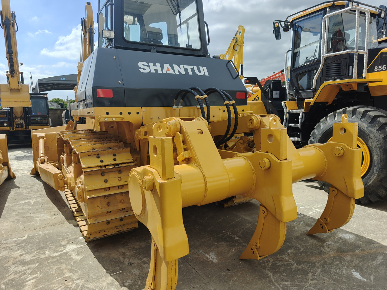 SHANTUI SD22 dozer - Spycharka: zdjęcie 4 SHANTUI SD22 dozer - Spycharka: zdjęcie 4