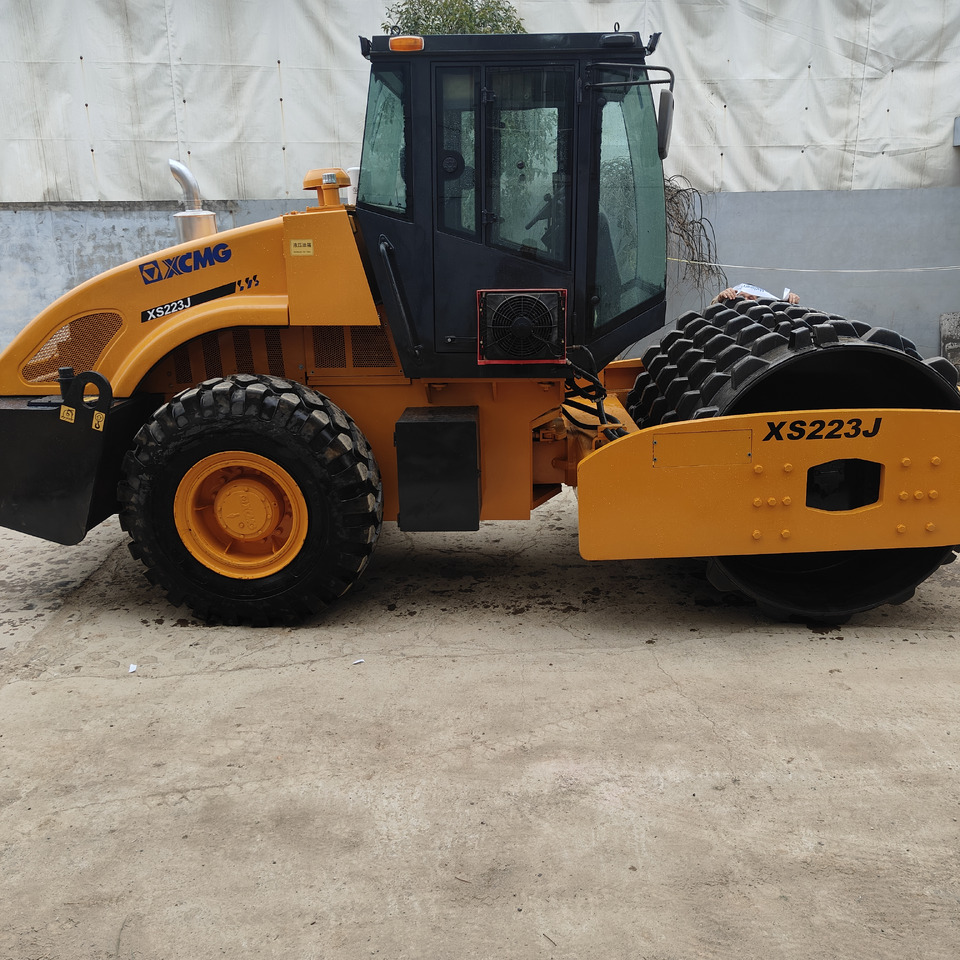 XCMG XS223J road roller - Kompaktor: zdjęcie 1 XCMG XS223J road roller - Kompaktor: zdjęcie 1