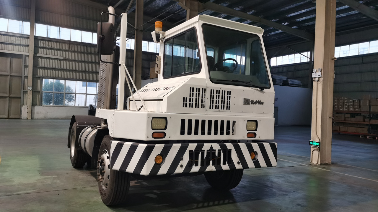 JSIE JSIE175 - Ciągnik siodłowy: zdjęcie 5 JSIE JSIE175 - Ciągnik siodłowy: zdjęcie 5