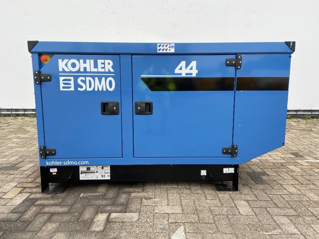 Sdmo K44 - 44 kVA Generator - DPX-17005 - Generator budowlany: zdjęcie 2 Sdmo K44 - 44 kVA Generator - DPX-17005 - Generator budowlany: zdjęcie 2