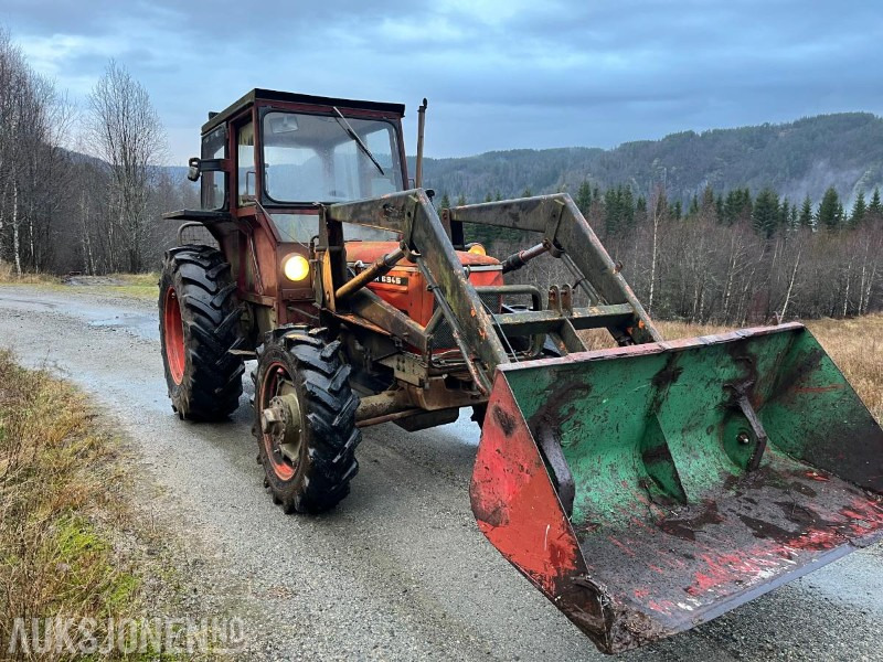 1981 Zetor 6945 med laster Skuffe og kjettinger - Ciągnik rolniczy: zdjęcie 2 1981 Zetor 6945 med laster Skuffe og kjettinger - Ciągnik rolniczy: zdjęcie 2