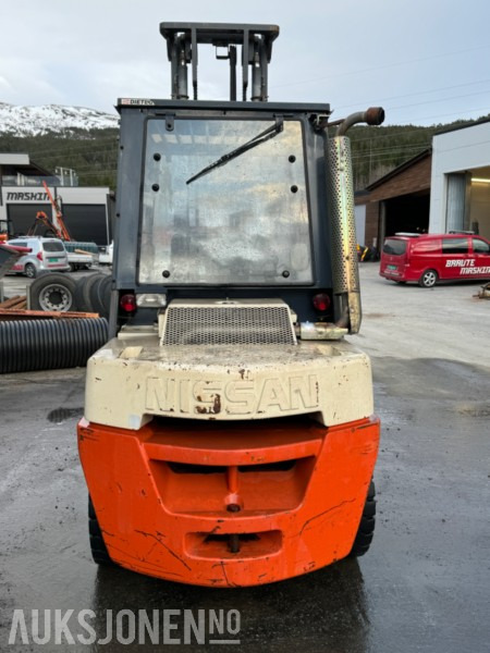 1998 Nissan 35 - Modell WF03A33U - Diesel - Motvektstruck - Podnośnik koszowy: zdjęcie 5 1998 Nissan 35 - Modell WF03A33U - Diesel - Motvektstruck - Podnośnik koszowy: zdjęcie 5