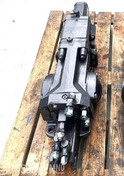 2005 Tamrock HL 510 – Borhammer - Nyoverhalt - 3. mndr Garanti - Wiertnica: zdjęcie 5 2005 Tamrock HL 510 – Borhammer - Nyoverhalt - 3. mndr Garanti - Wiertnica: zdjęcie 5