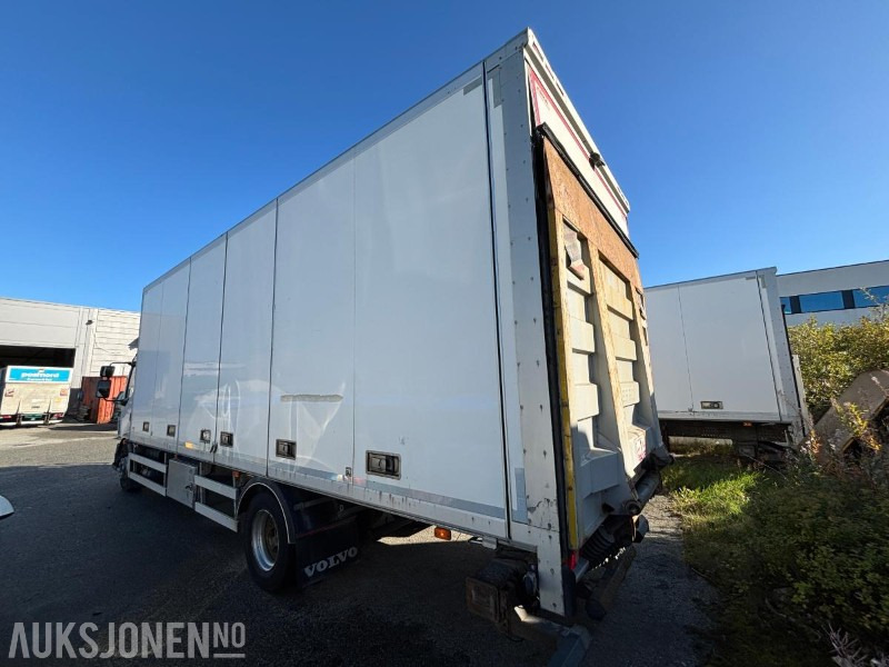 2012 VOLVO FL-290 SKAPBIL. FULL SIDEÅPNING OG ZEPRO BAKLØFT. 18PALLER - Samochód ciężarowy furgon: zdjęcie 3 2012 VOLVO FL-290 SKAPBIL. FULL SIDEÅPNING OG ZEPRO BAKLØFT. 18PALLER - Samochód ciężarowy furgon: zdjęcie 3