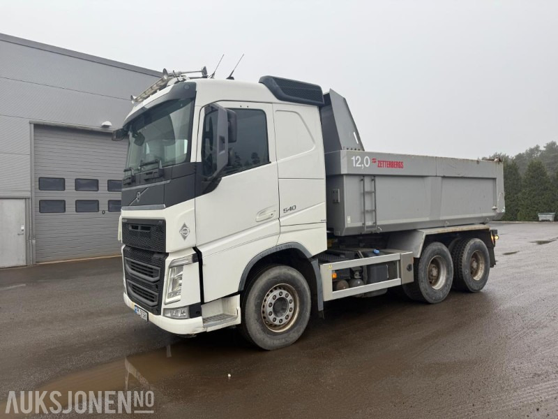 2015 VOLVO FH540 6X4 Euro6 TIPPBIL SERVICEHISTORIKK ZETTERBERG PÅBYGG. - Wywrotka: zdjęcie 3 2015 VOLVO FH540 6X4 Euro6 TIPPBIL SERVICEHISTORIKK ZETTERBERG PÅBYGG. - Wywrotka: zdjęcie 3