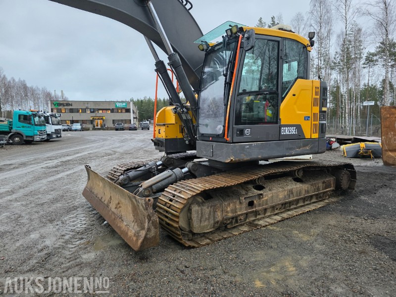 2018 Volvo ECR235EL 27 T gravemaskin rototilt med grip 7876 Timer - Koparka: zdjęcie 5 2018 Volvo ECR235EL 27 T gravemaskin rototilt med grip 7876 Timer - Koparka: zdjęcie 5